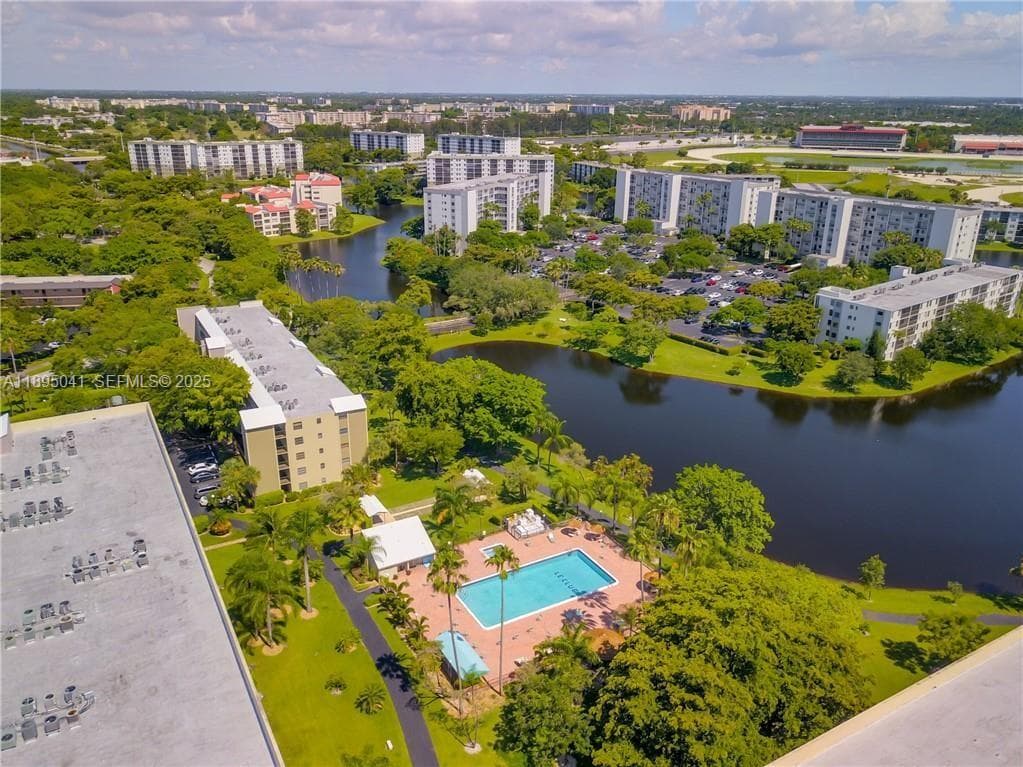 CYPRESS BEND CONDOMINIUM · #407 in Pompano Beach - Photo 40