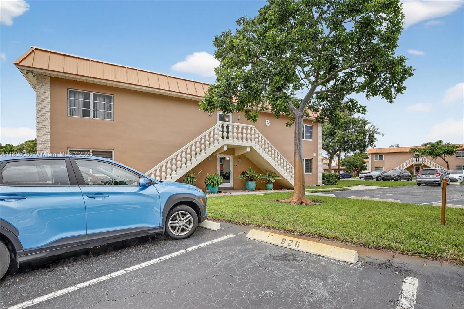 MANOR GROVE VILLAGE ONE I · #110B in Wilton Manors - Photo 6