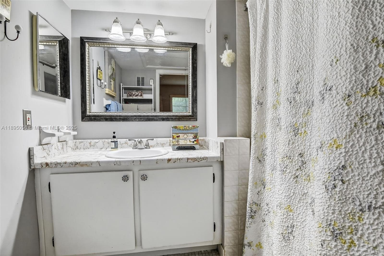 MANOR GROVE VILLAGE ONE I · #110B in Wilton Manors - Photo 26