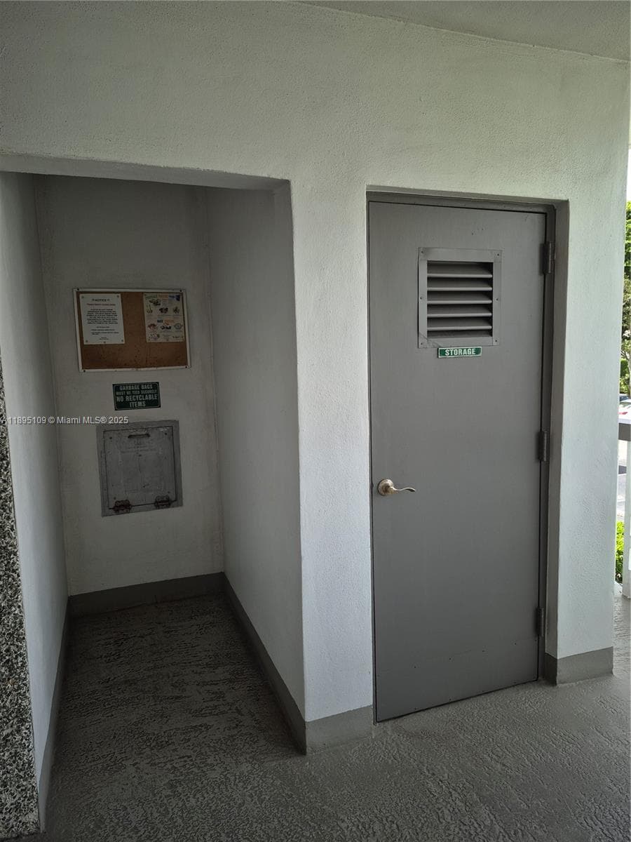 HILLCREST COUNTRY CLUB #7 · #302 in Hollywood - Photo 30