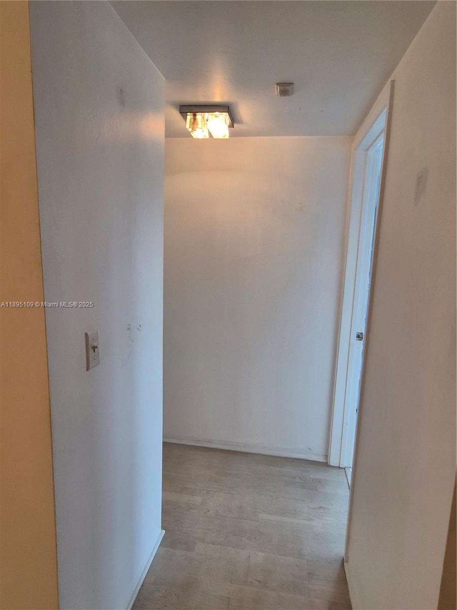 HILLCREST COUNTRY CLUB #7 · #302 in Hollywood - Photo 10