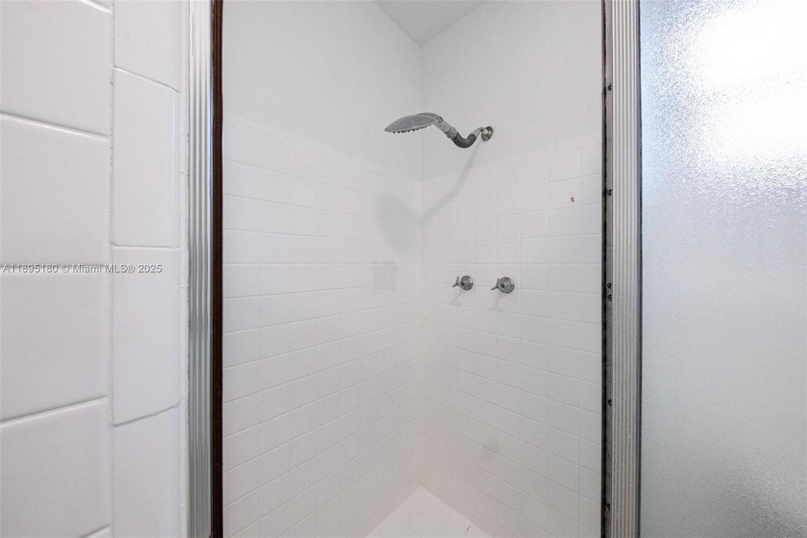 9400 CONDO APTS · #8 in Bay Harbor Islands - Photo 18