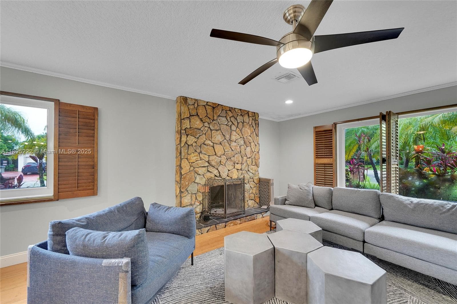 1518 Yale Dr #0 photo 13