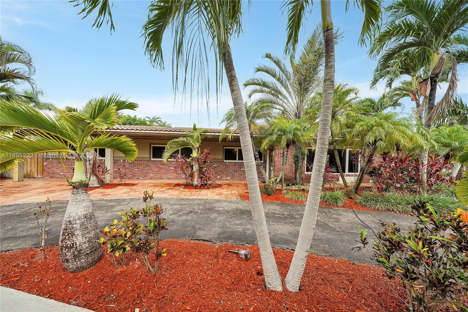 1518 Yale Dr #0 photo 5