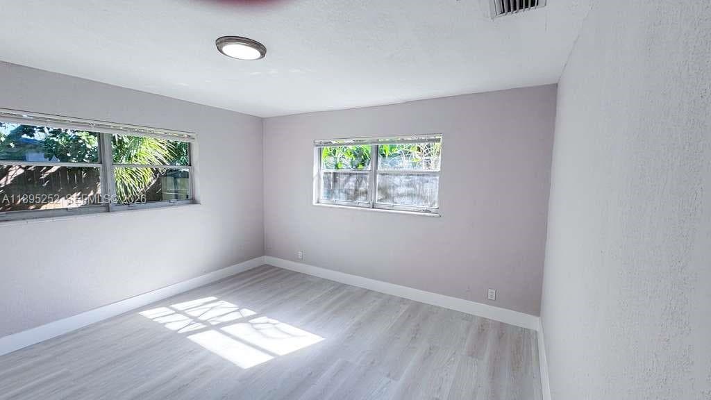 812 N Pennsylvania photo 25