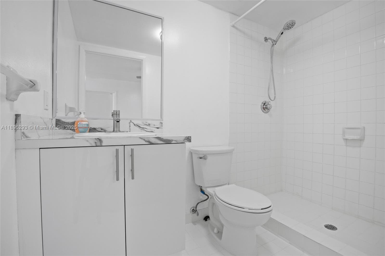 JUBILEE VILLAS CONDO · #106 in Miami - Photo 16