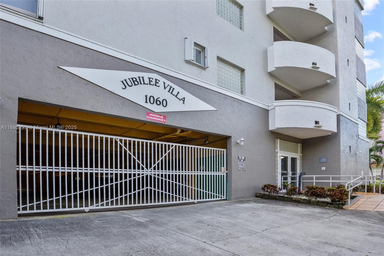 JUBILEE VILLAS CONDO · #106 in Miami - Photo 3