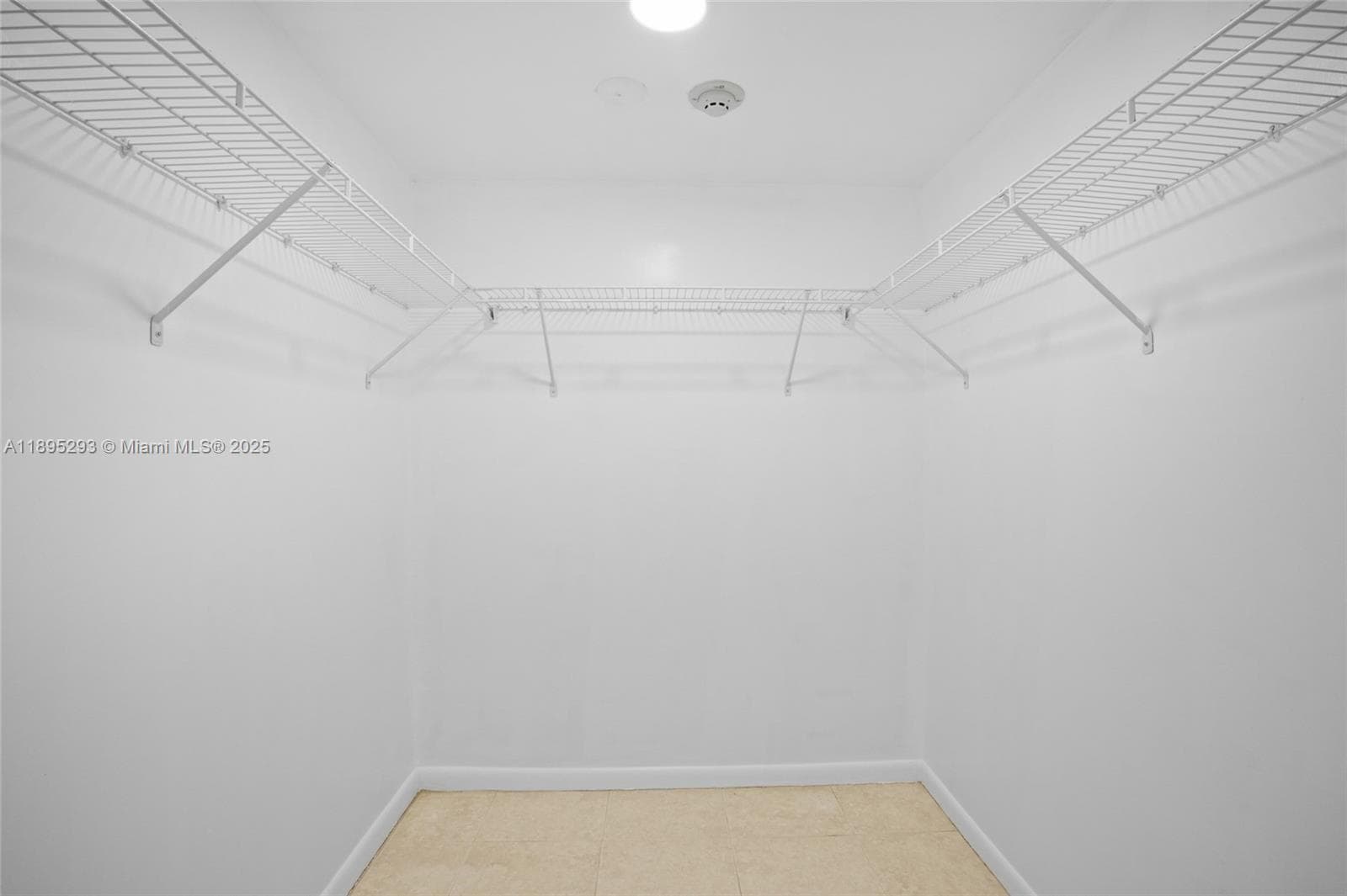JUBILEE VILLAS CONDO · #106 in Miami - Photo 19