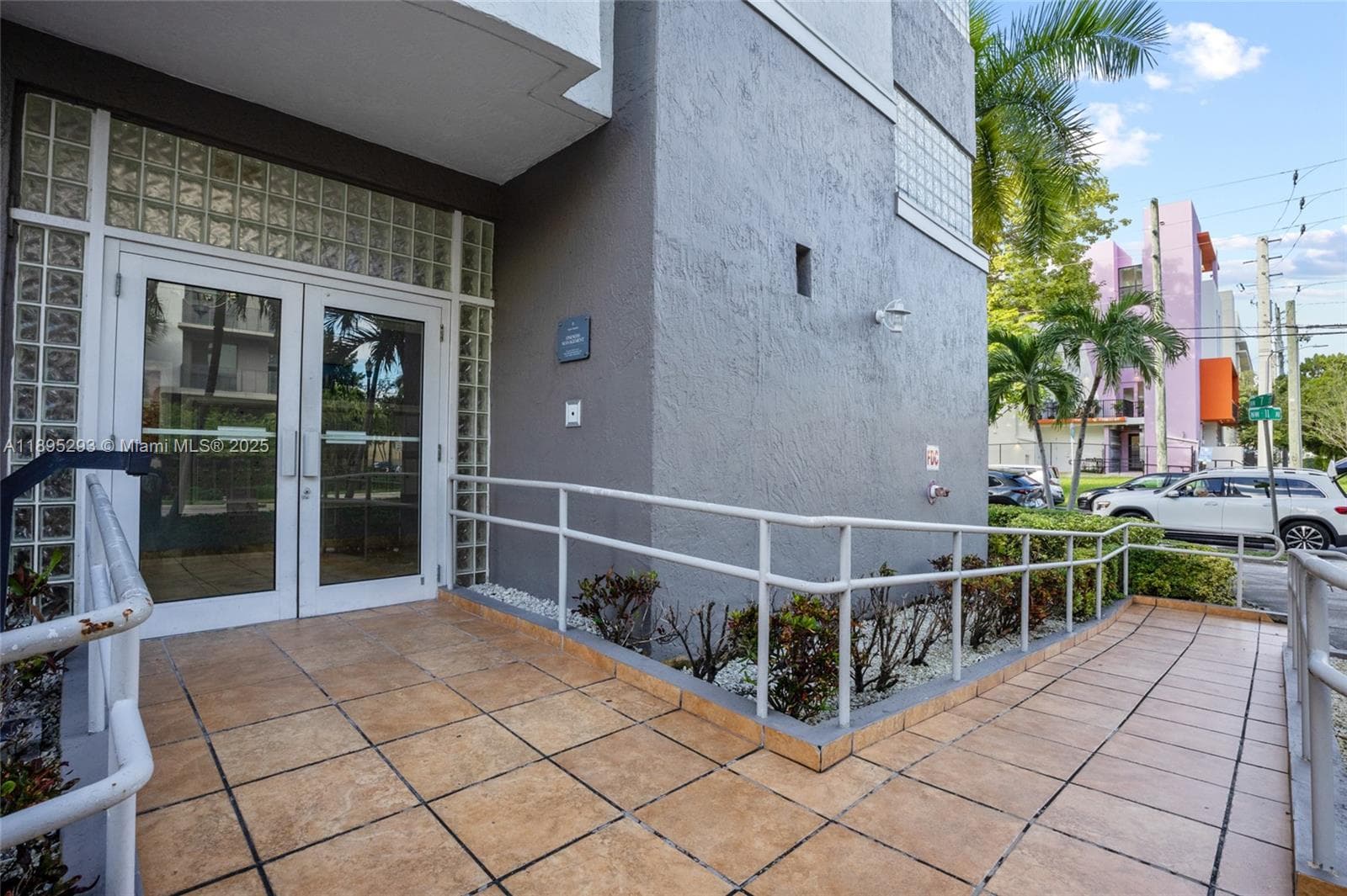 JUBILEE VILLAS CONDO · #106 in Miami - Photo 4