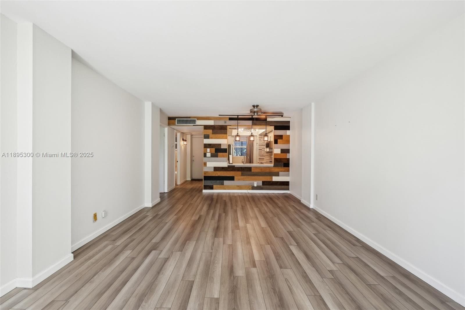 Royal Park Condominiums · #1D in Oakland Park - Photo 7