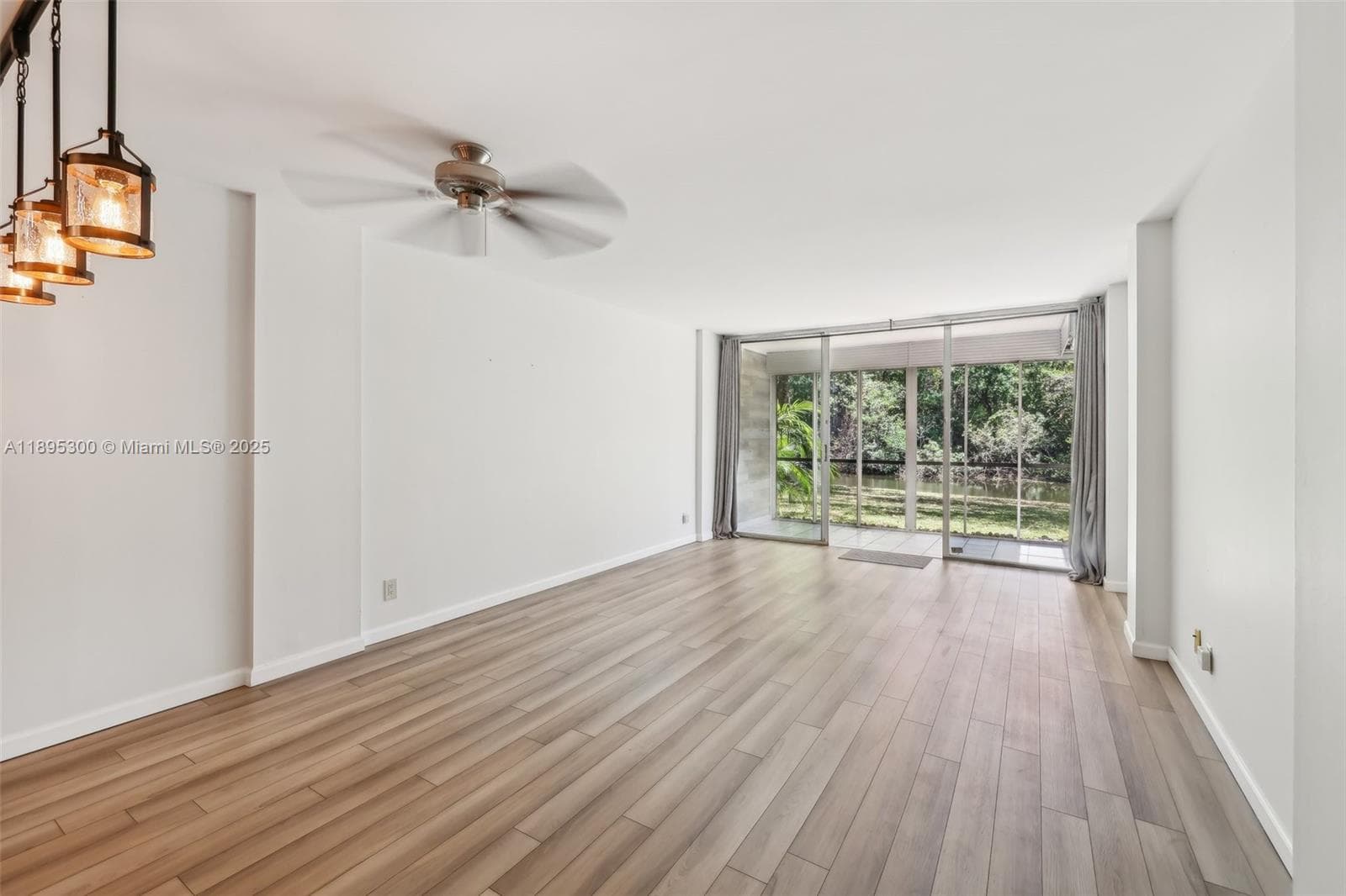 Royal Park Condominiums · #1D in Oakland Park - Photo 4