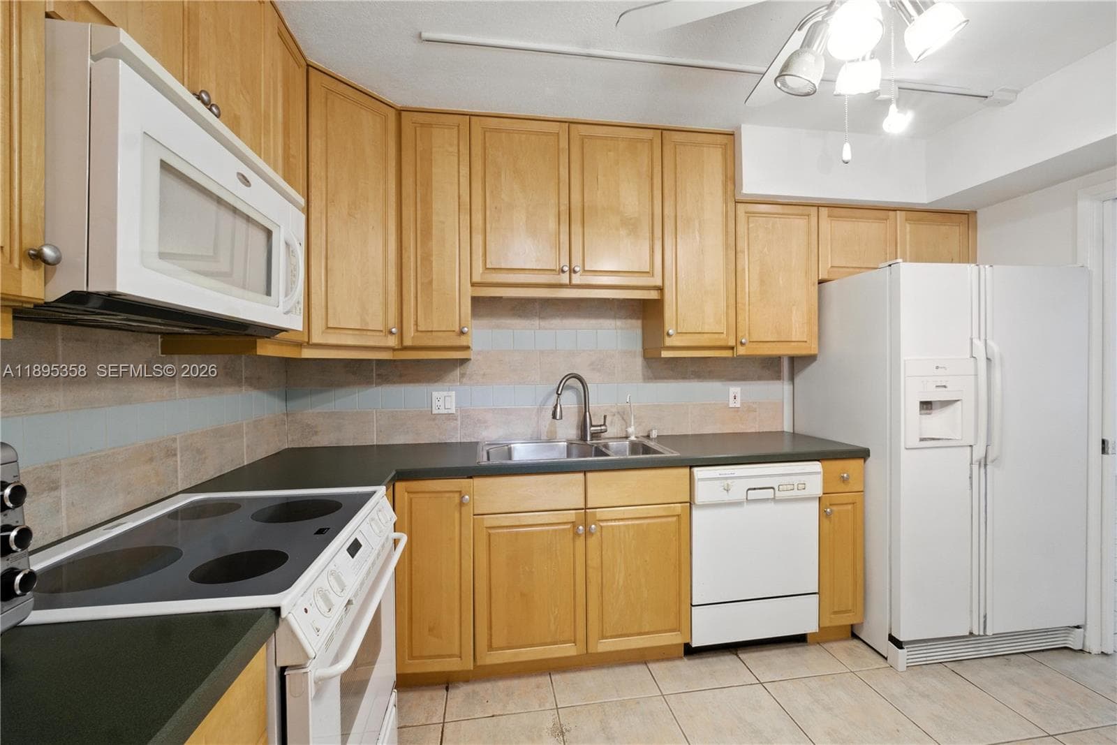 PALM AIRE · #307 in Pompano Beach - Photo 1