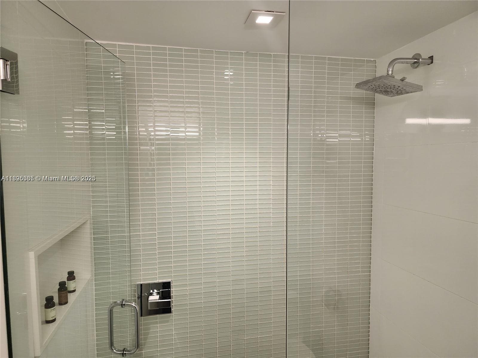 6080 Collins · #304 in Miami Beach - Photo 22