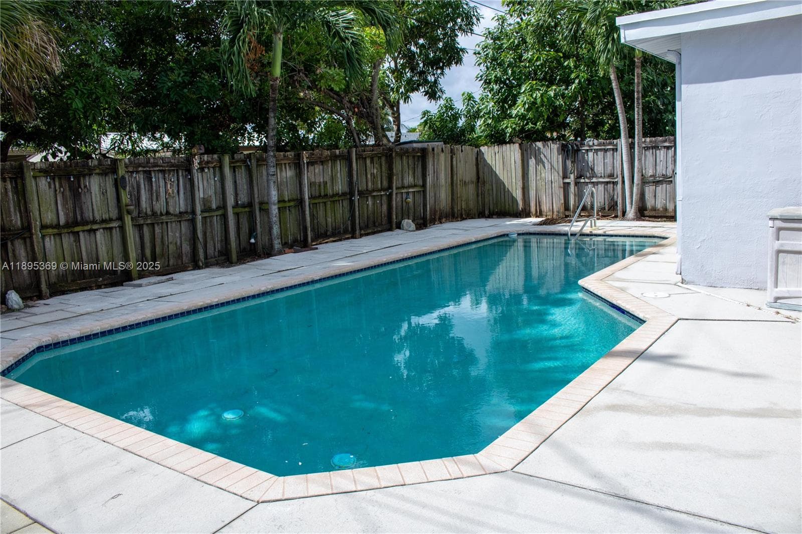 230 NW 55th St photo 3