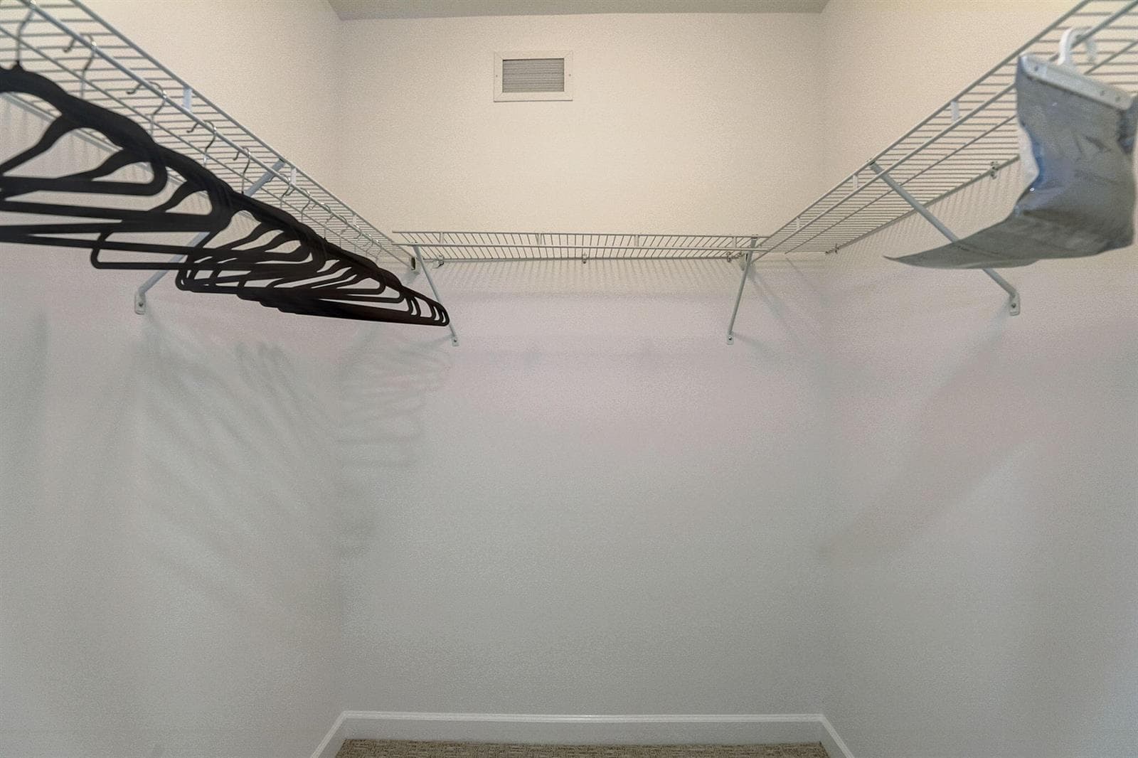 24-web-or-mls-Lake Shore Dr-024