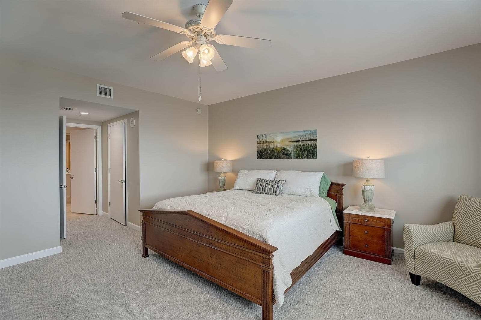 18-web-or-mls-Lake Shore Dr-018