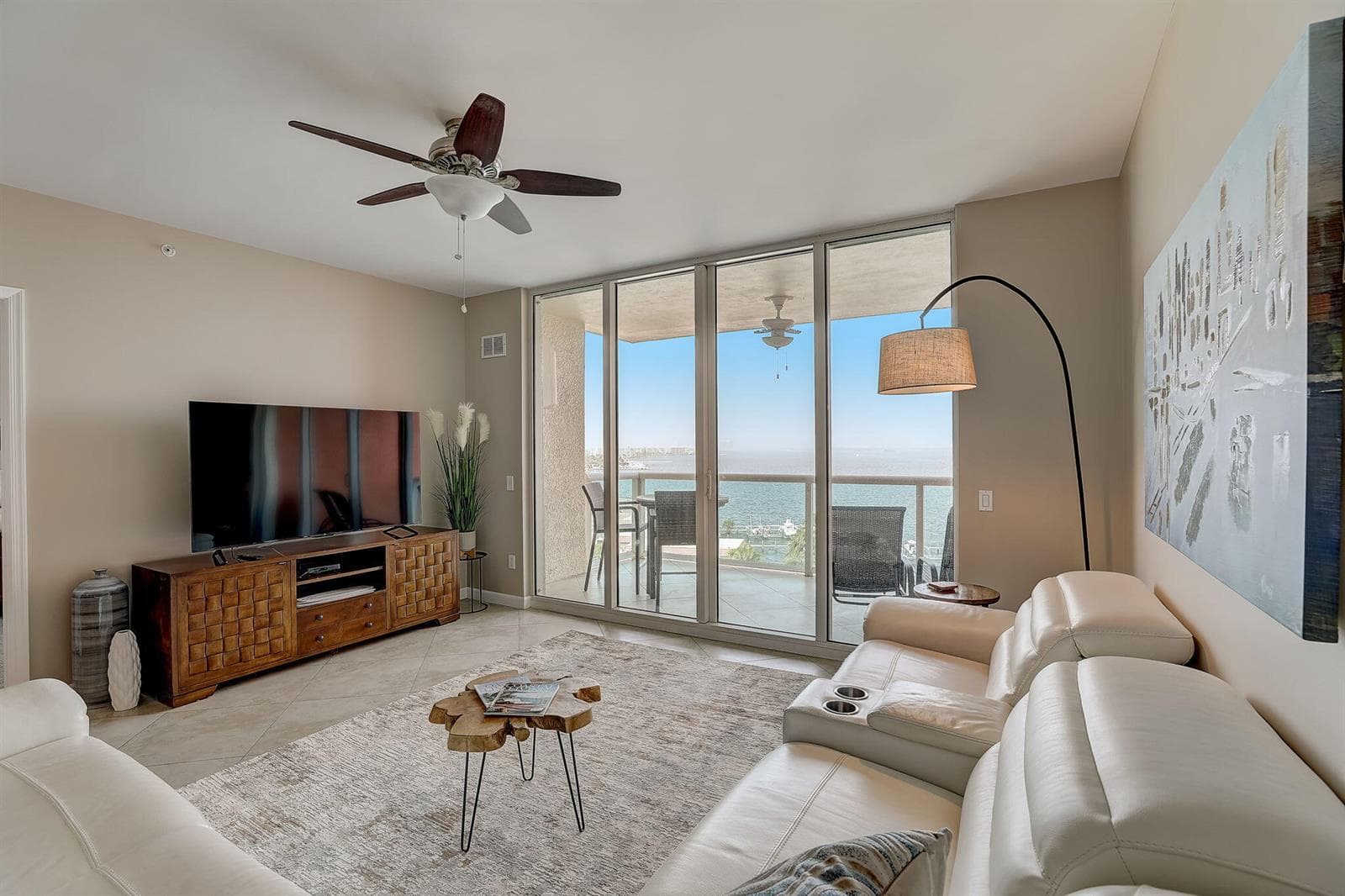 7-web-or-mls-Lake Shore Dr-007