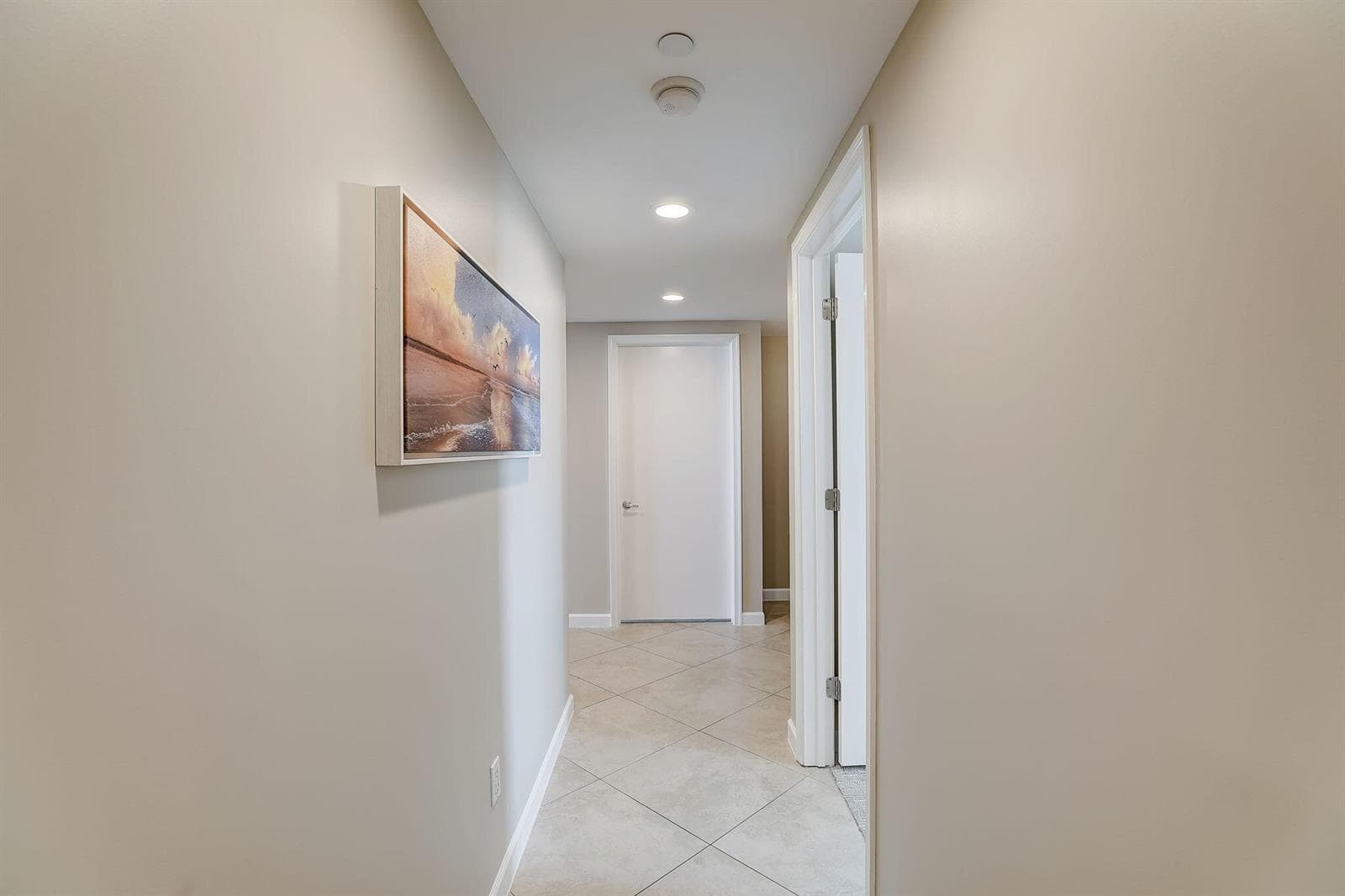 38-web-or-mls-Lake Shore Dr-038