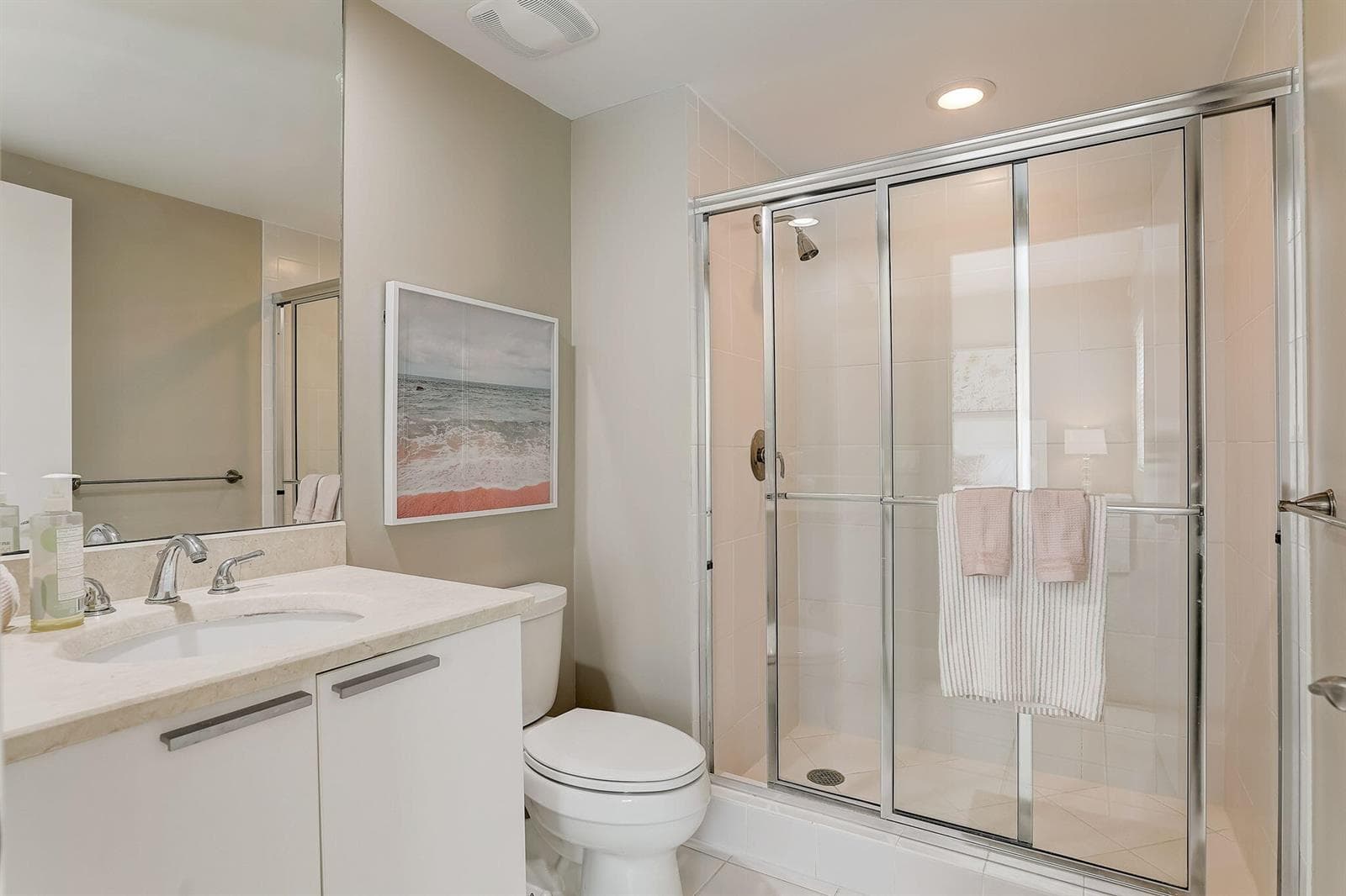 42-web-or-mls-Lake Shore Dr-042