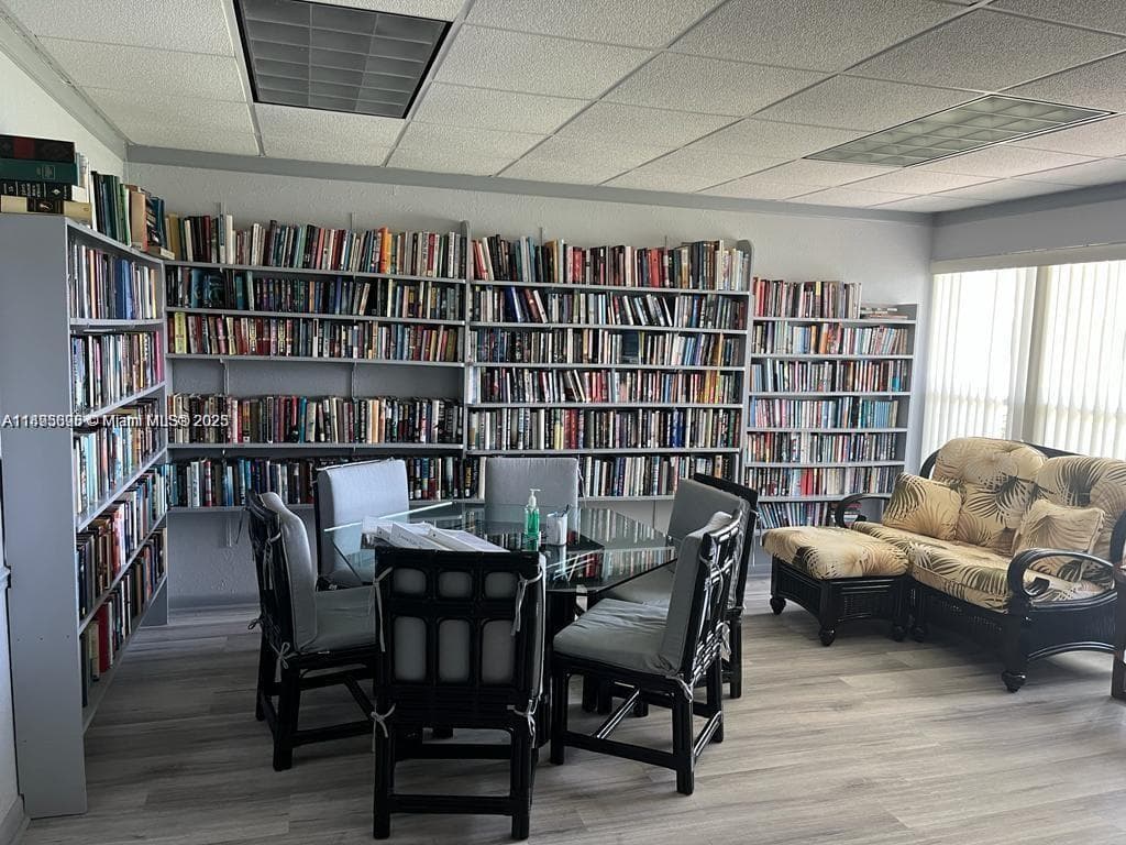 SHERIDAN LAKES CONDO APTS · #209 in Hollywood - Photo 10