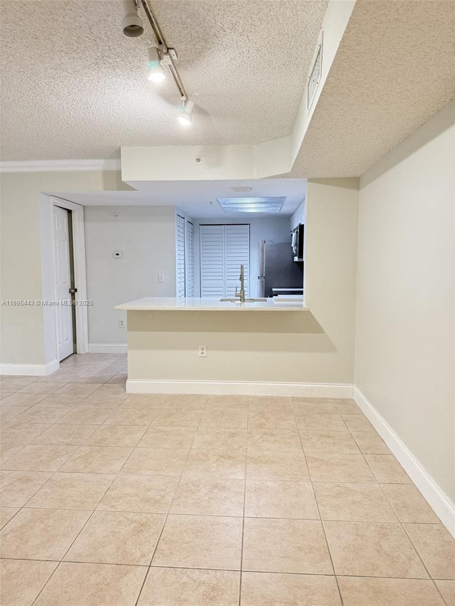 EVERGREEN LAKES CONDO · #205 in Coconut Creek - Photo 7