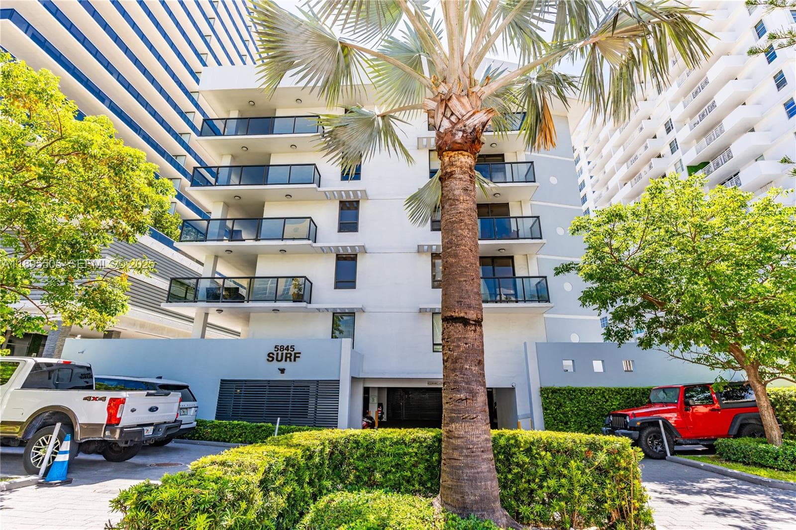 THE SURF CONDO · #201 in Miami Beach - Photo 14