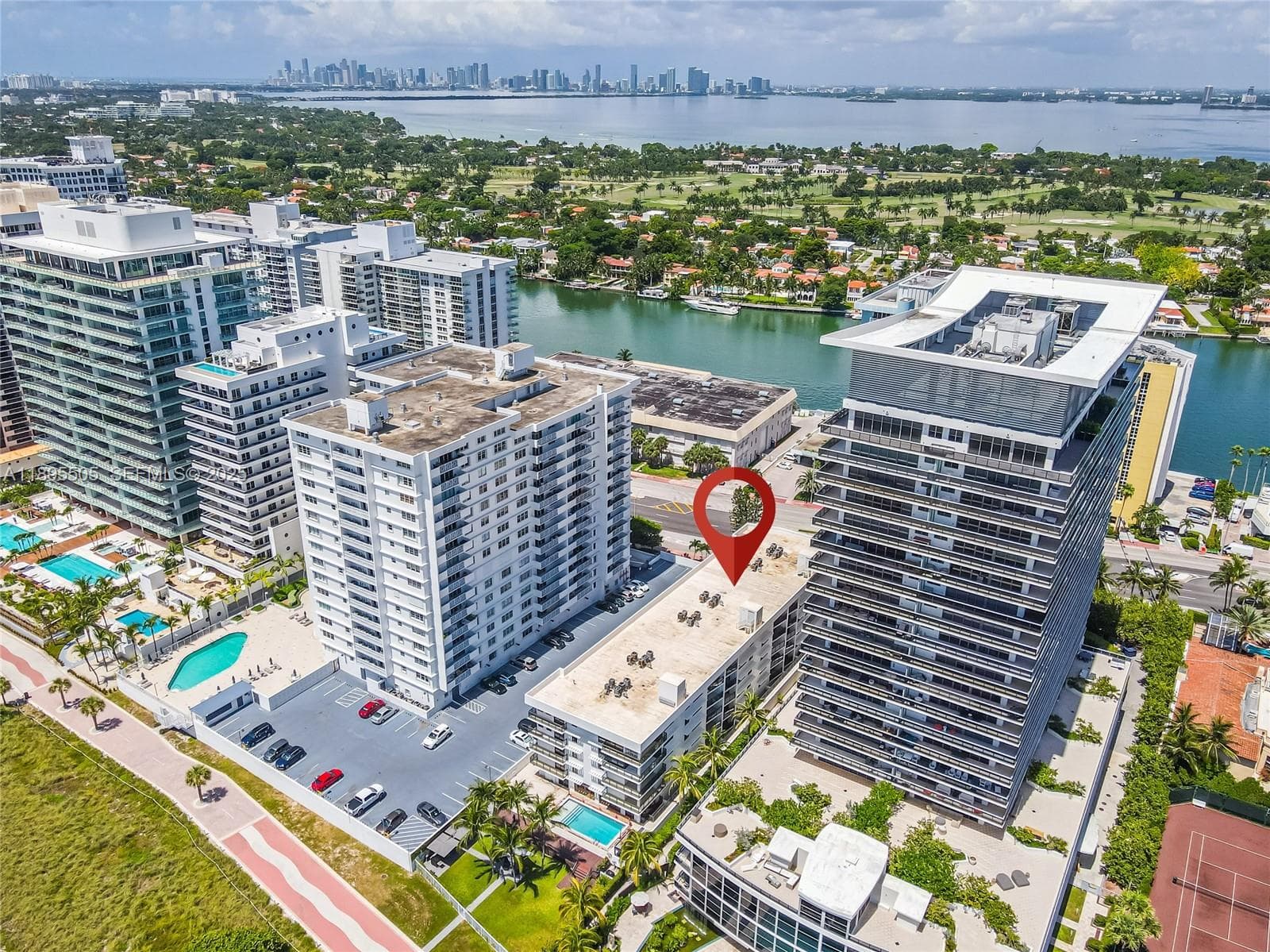 THE SURF CONDO · #201 in Miami Beach - Photo 4