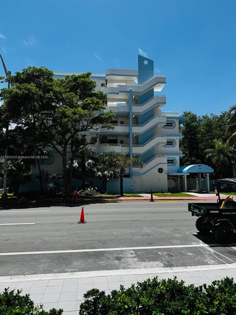 Ocean 91 · #310 in Surfside - Photo 2