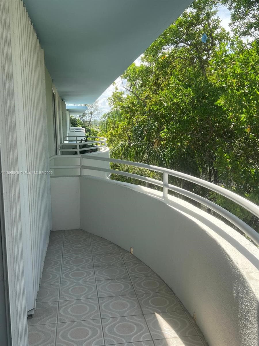 Ocean 91 · #310 in Surfside - Photo 16