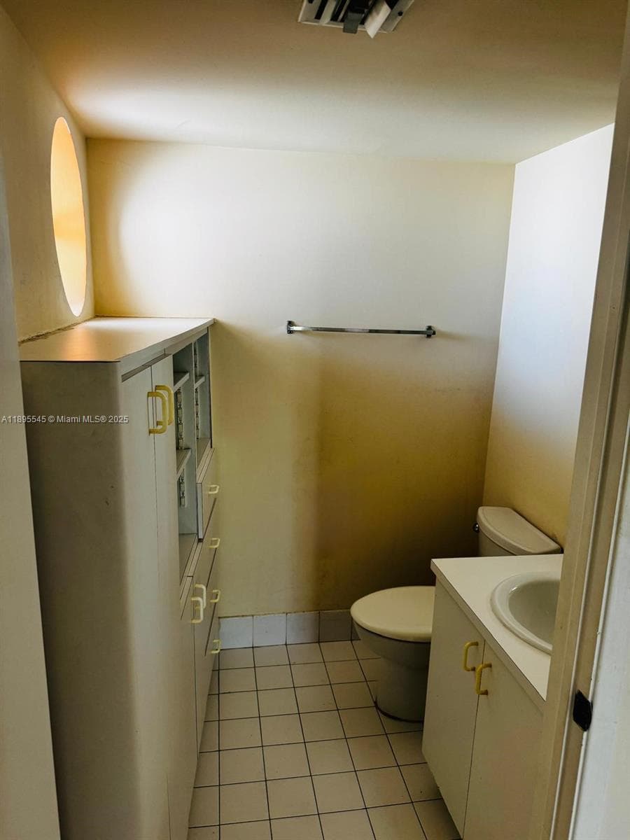 Ocean 91 · #310 in Surfside - Photo 11