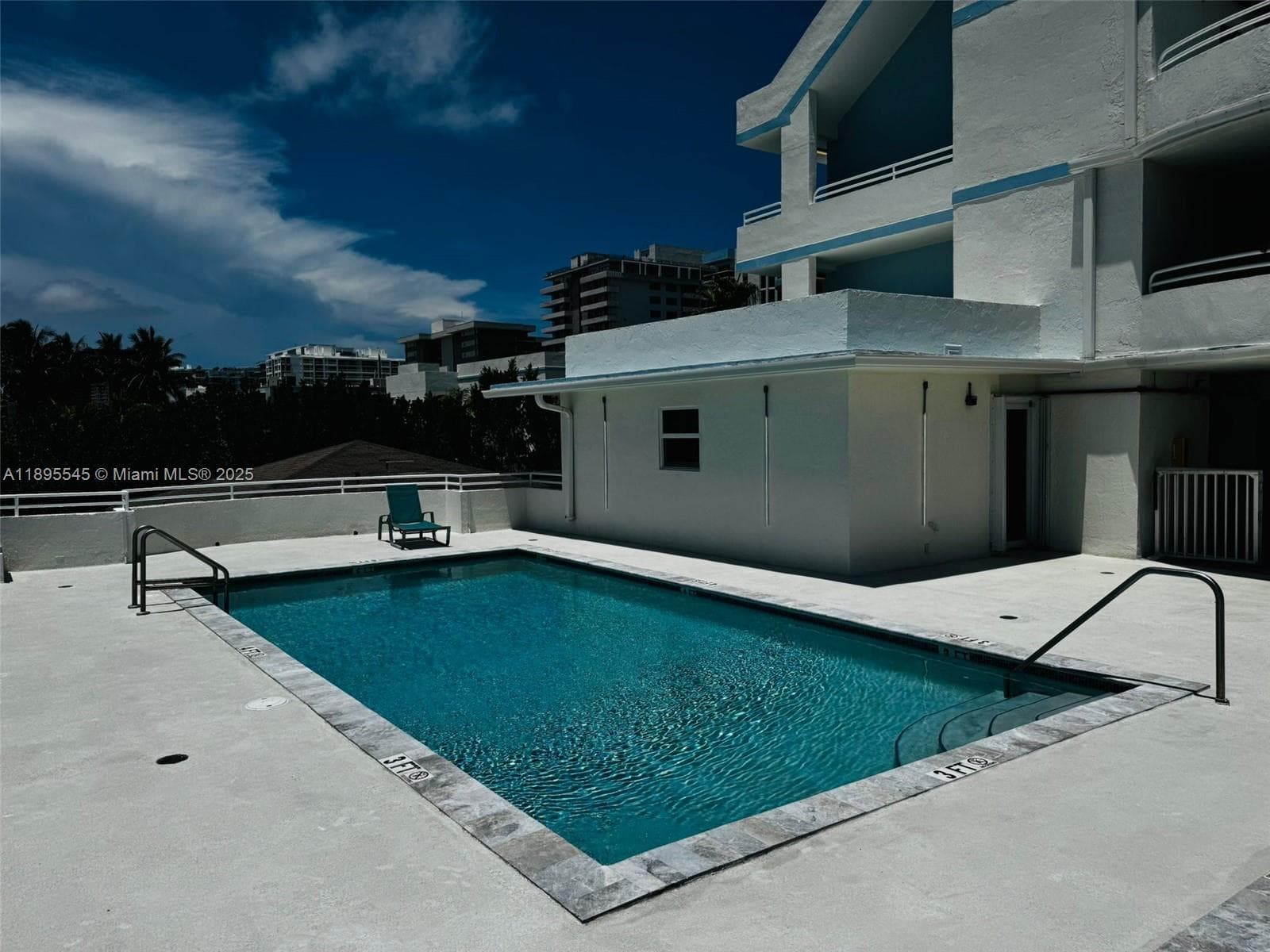 Ocean 91 · #310 in Surfside - Photo 19