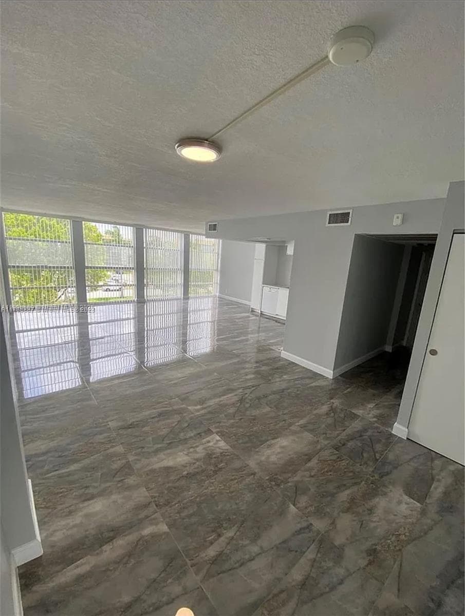 DESOTO PARK NORTH CONDO · #402 in Hallandale Beach - Photo 3
