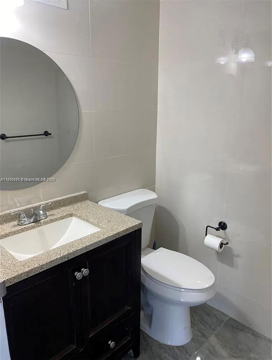 DESOTO PARK NORTH CONDO · #402 in Hallandale Beach - Photo 5