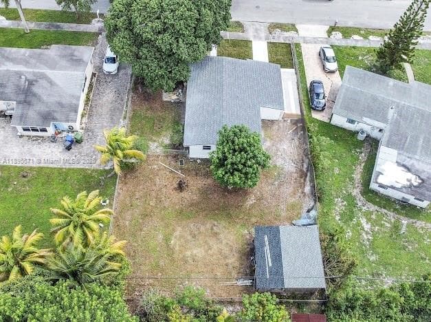 1617 NW 15th St photo 18