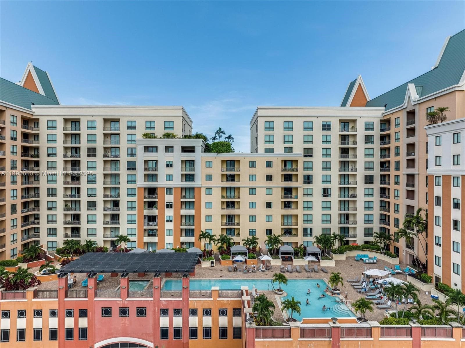 Pool Deck_Area View