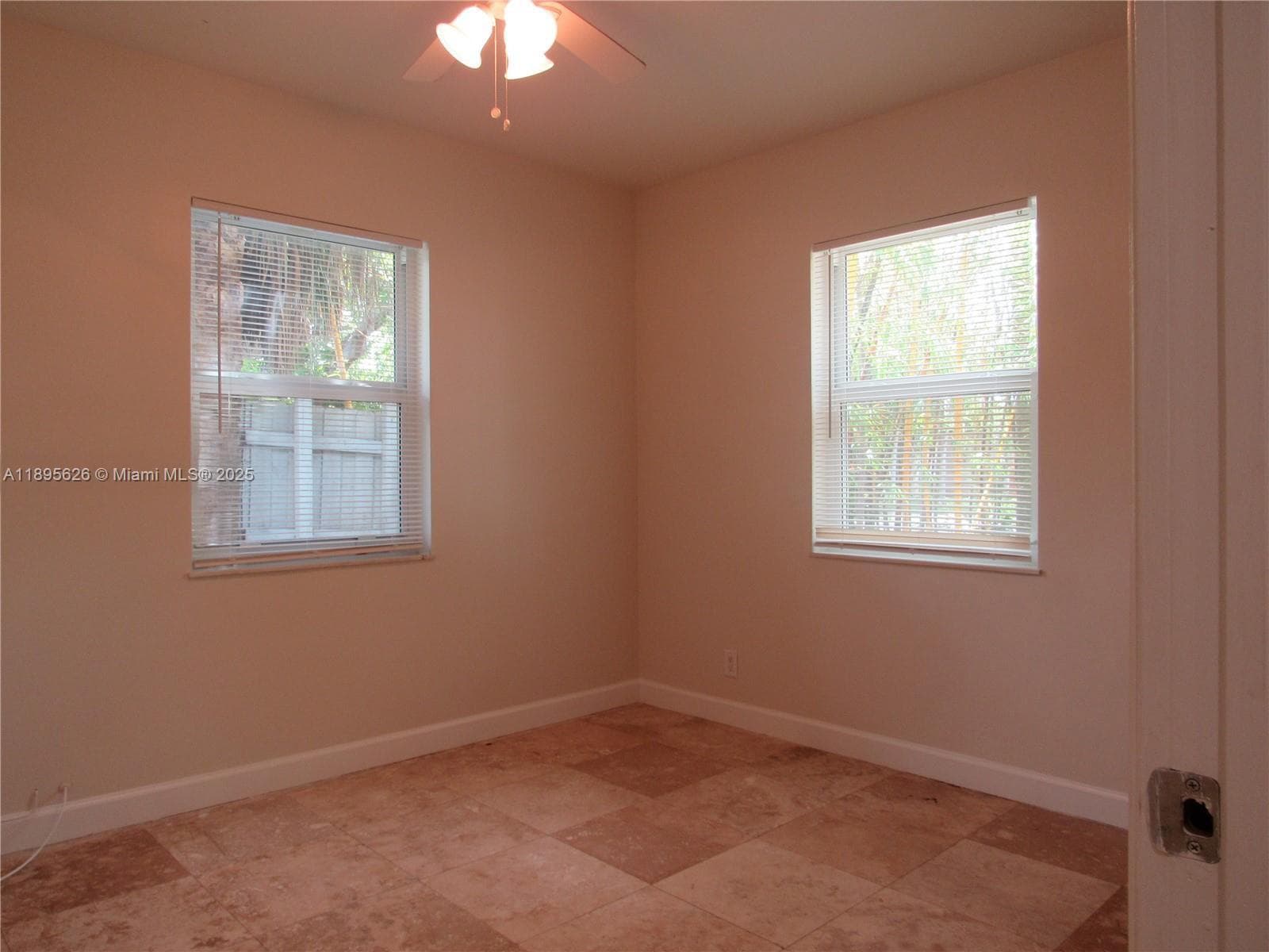 440 NW 15TH Avenue photo 9