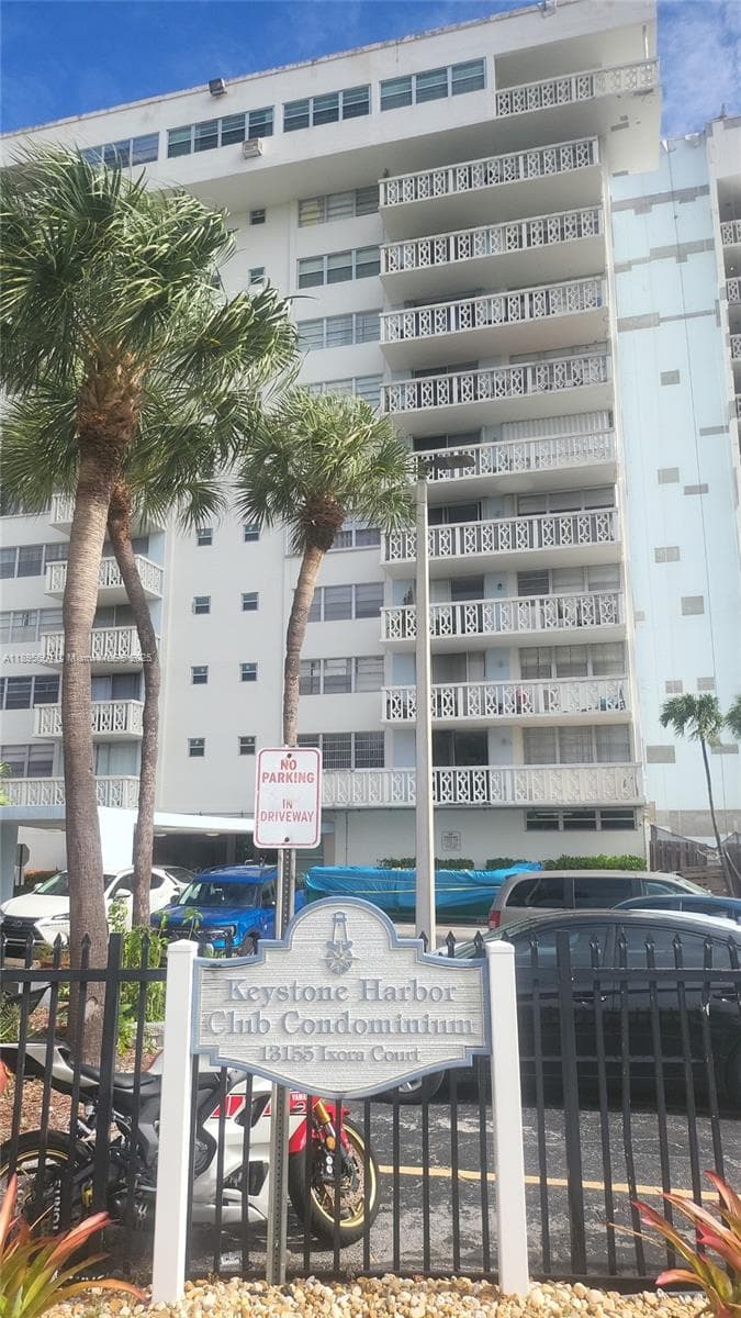 KEYSTONE HARBOR CLUB COND · #603 in North Miami - Photo 28