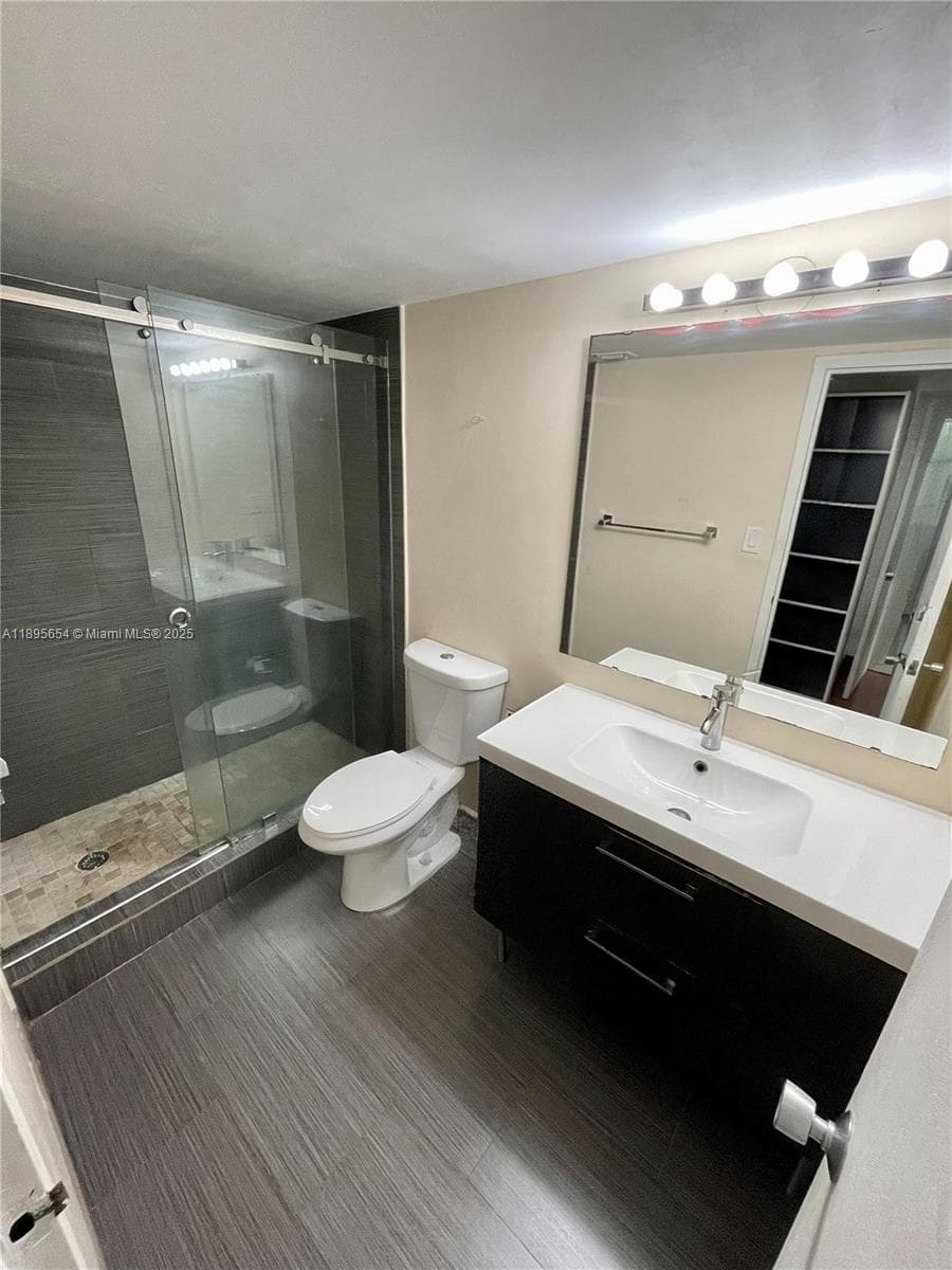 KEYSTONE HARBOR CLUB COND · #603 in North Miami - Photo 10