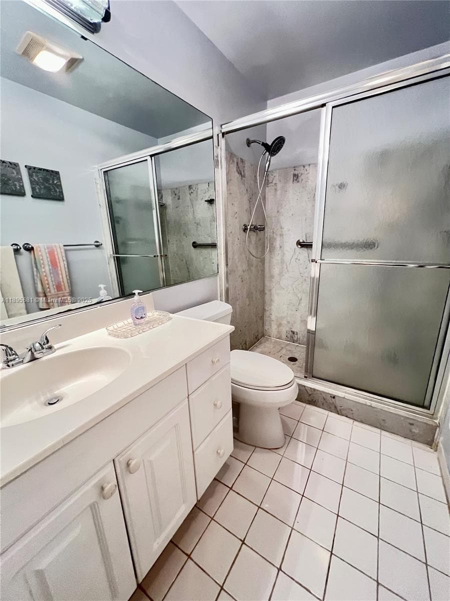 BAY COLONY CLUB CONDO · #2 in Fort Lauderdale - Photo 12