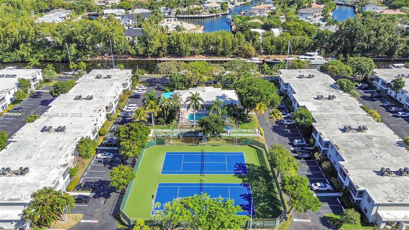 BAY COLONY CLUB CONDO · #2 in Fort Lauderdale - Photo 22