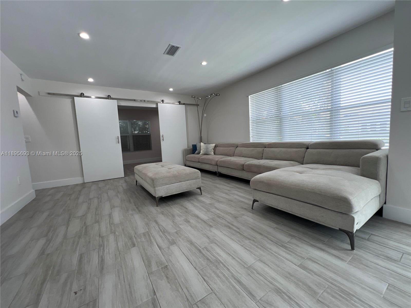 1405 N 46th Ave #1405 photo 7