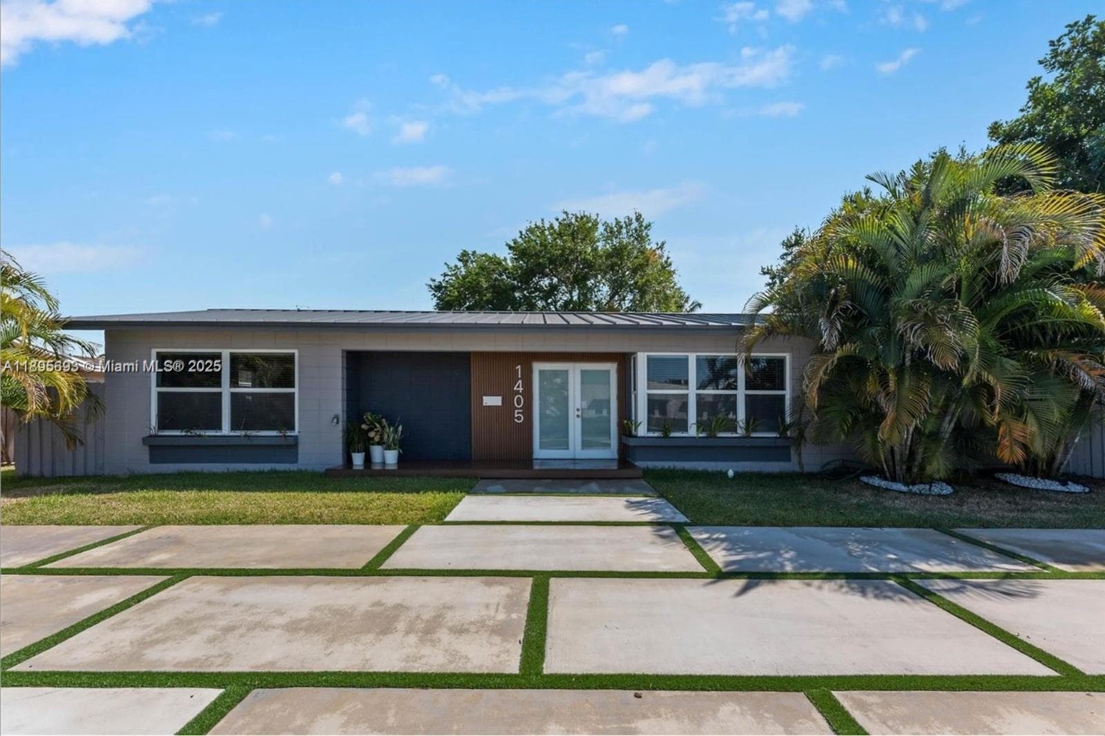1405 N 46th Ave #1405 photo 1