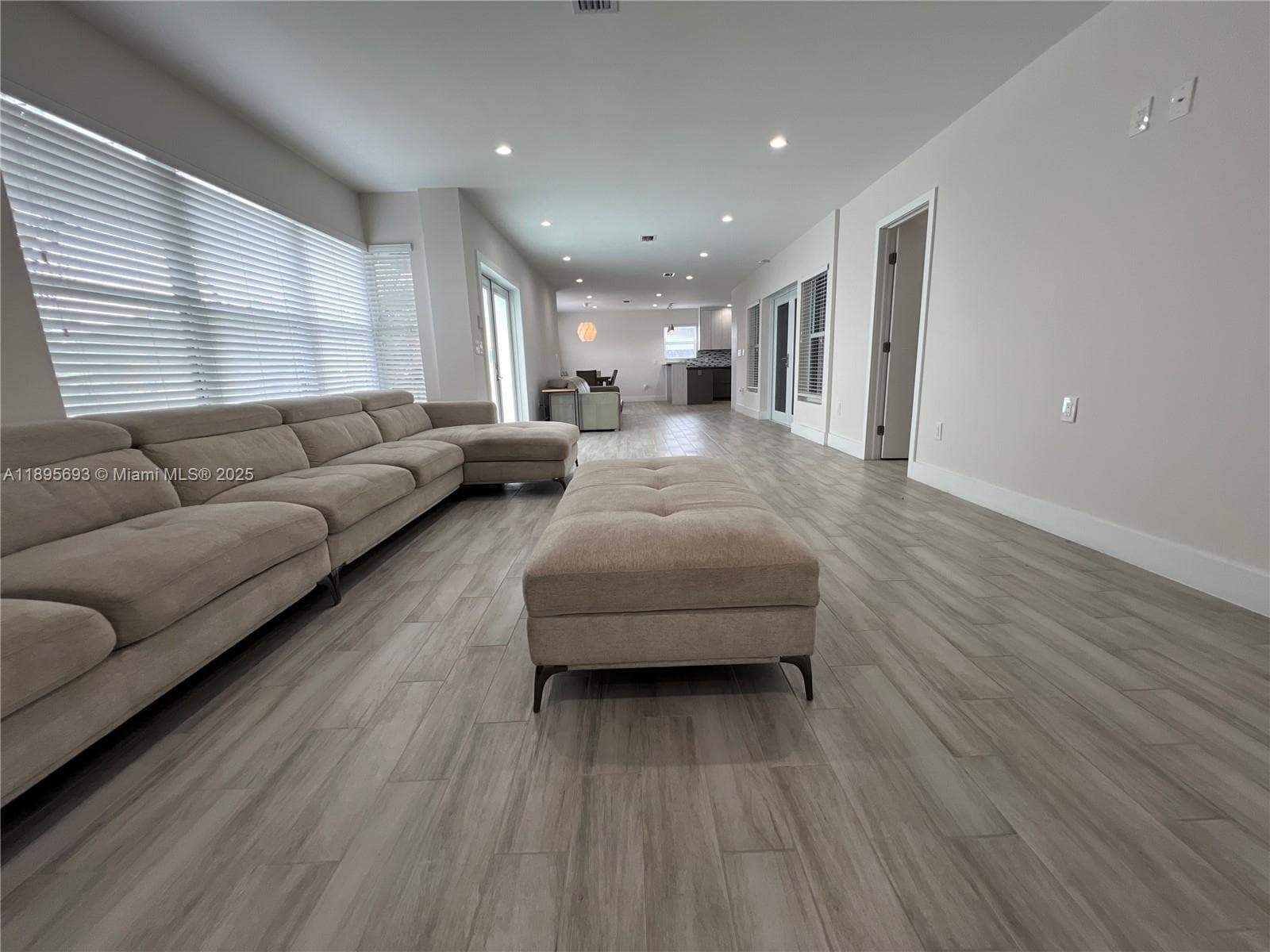 1405 N 46th Ave #1405 photo 10