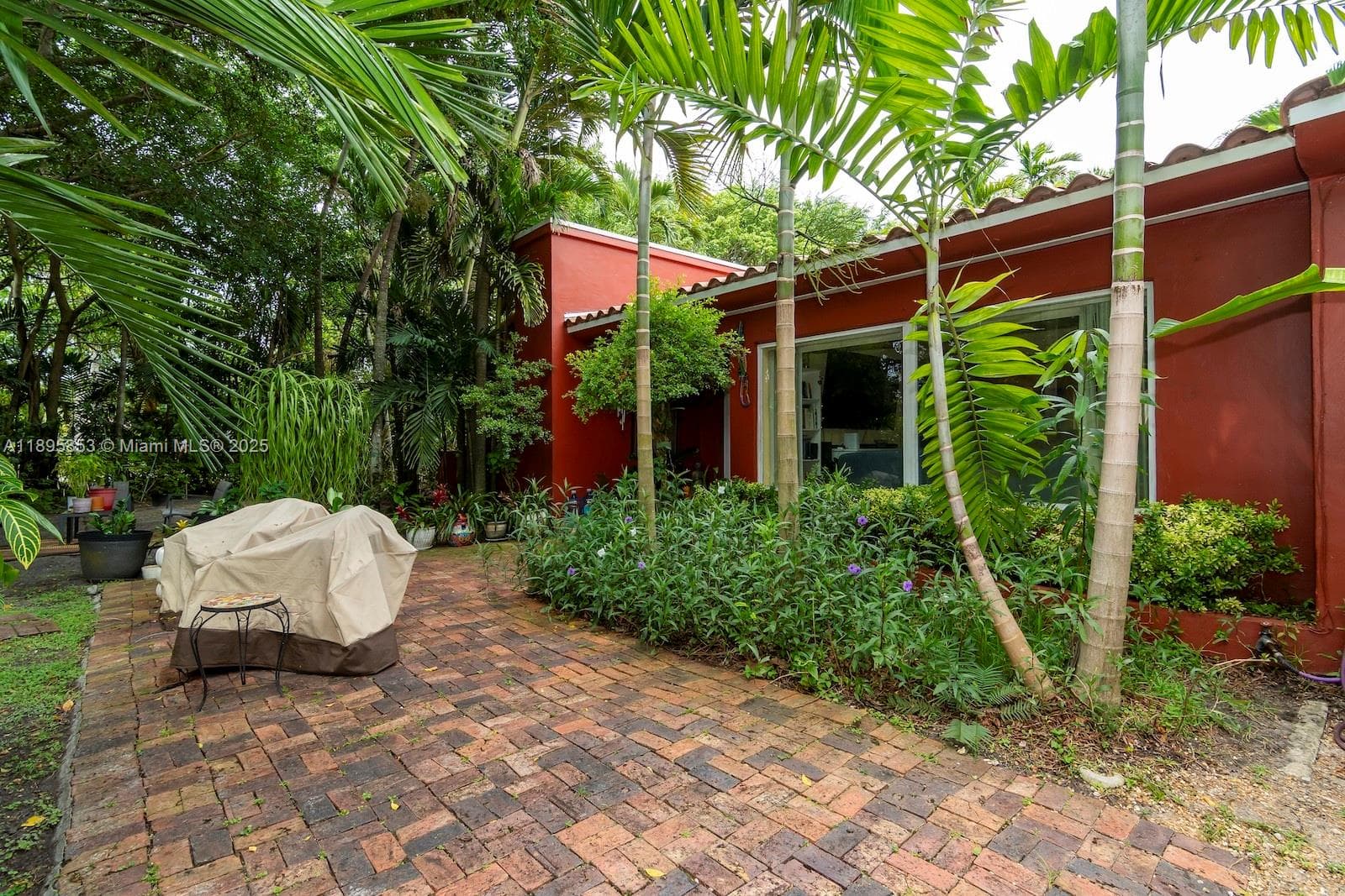14000 N Miami Ave photo 11