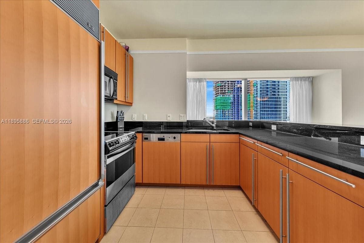 MILLENNIUM TOWER CONDOMIN · #3112 in Miami - Photo 27