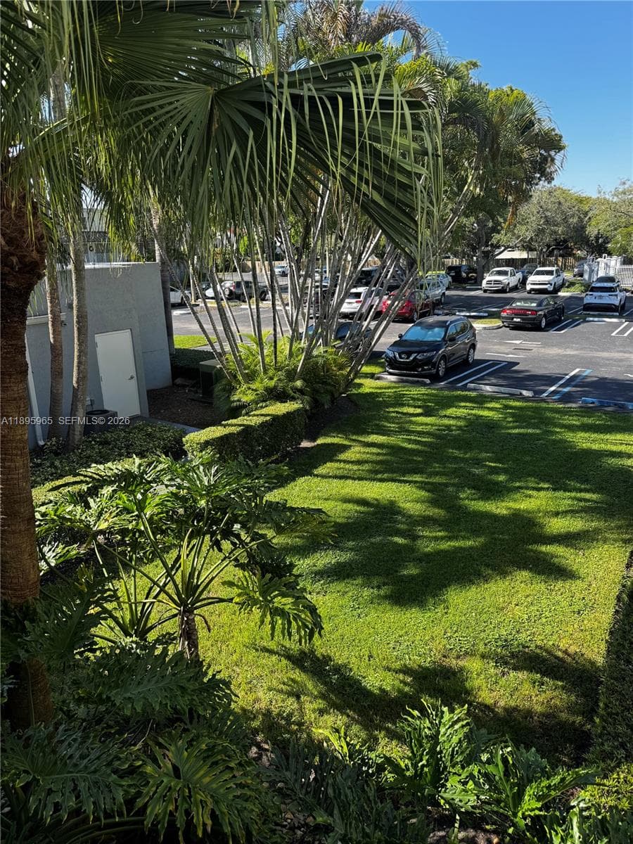 SUNWOOD CONDO · #240 in Miami - Photo 7