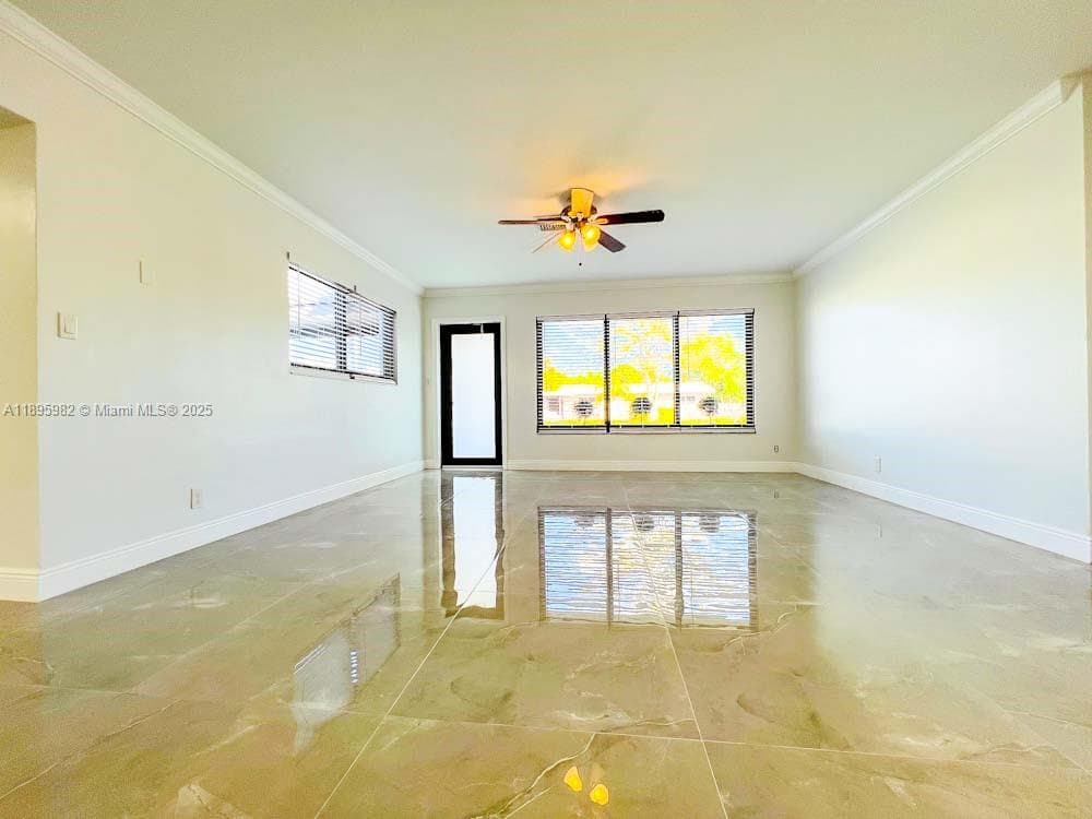 3049 NW 6th Ave photo 5