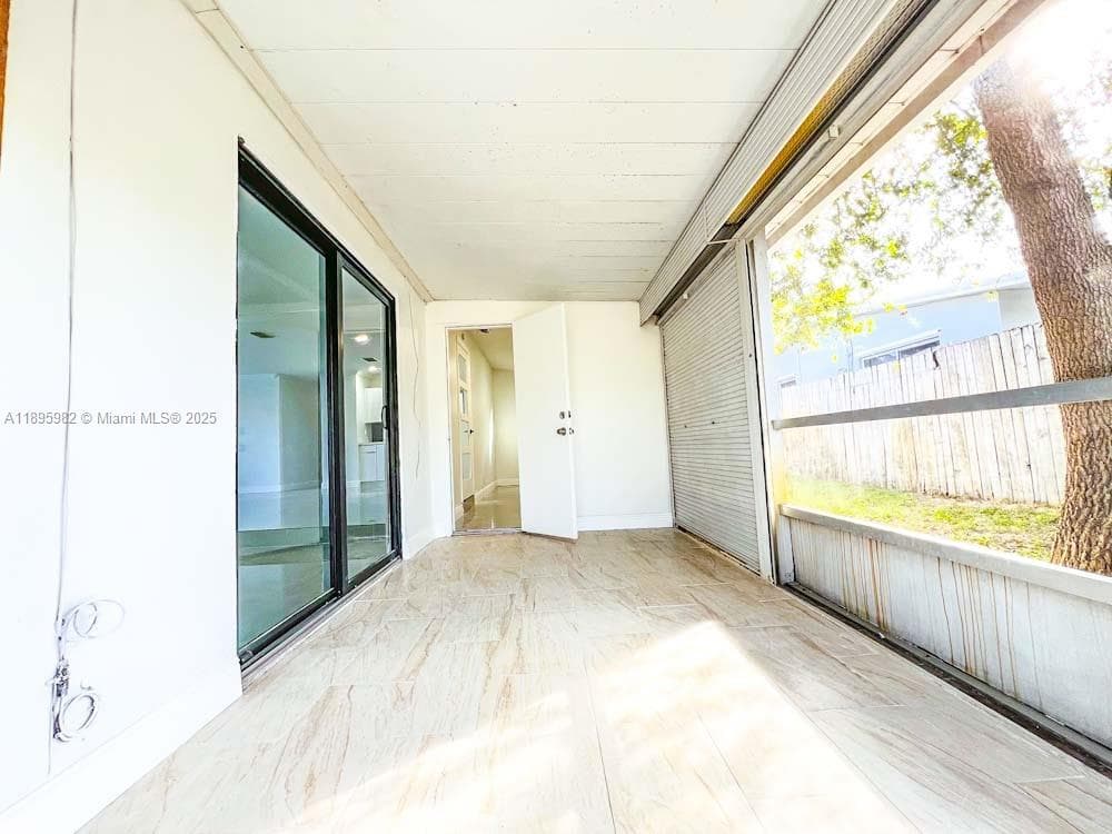 3049 NW 6th Ave photo 14
