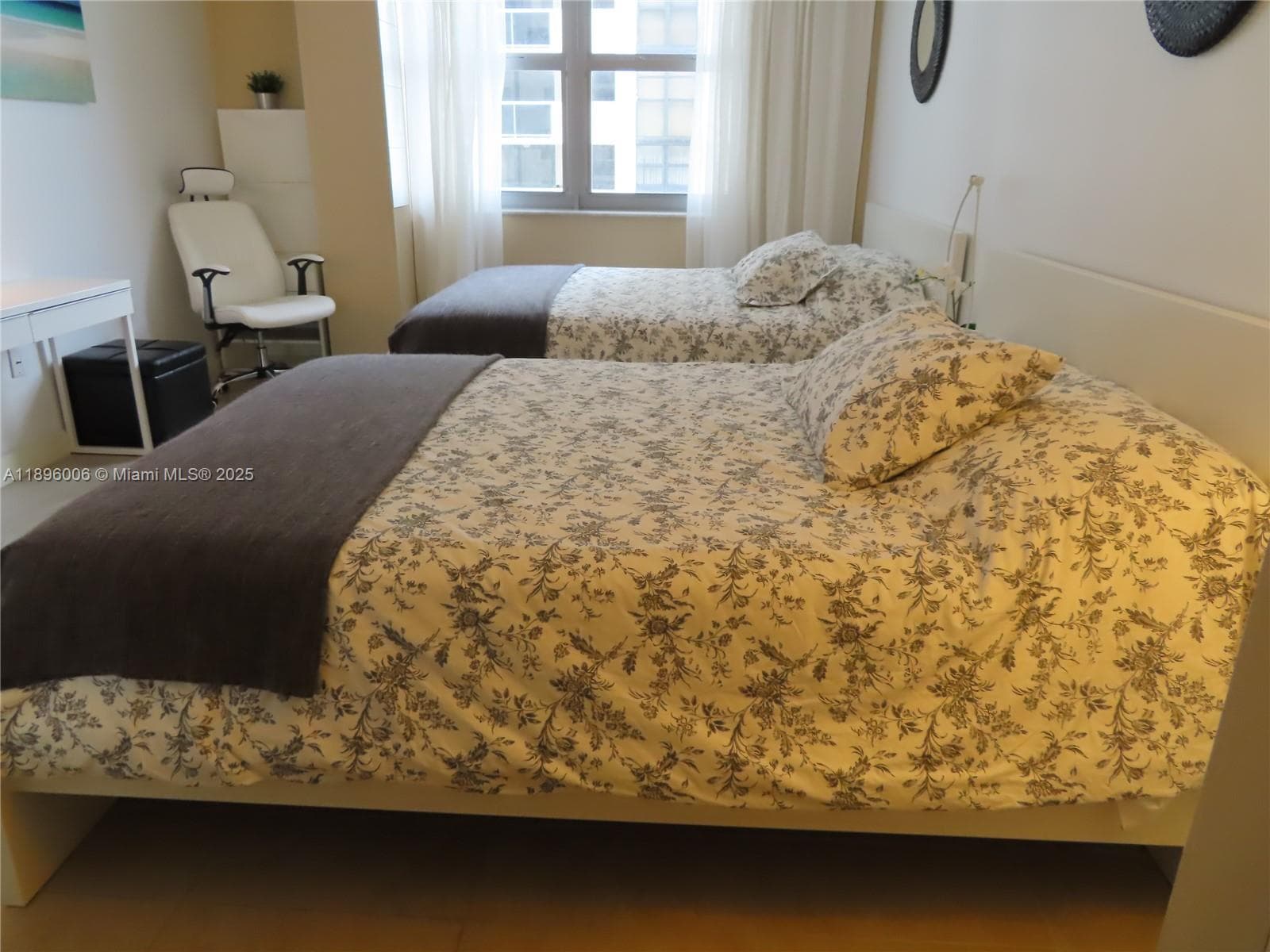 ARLEN BEACH CONDO · #419 in Miami Beach - Photo 17