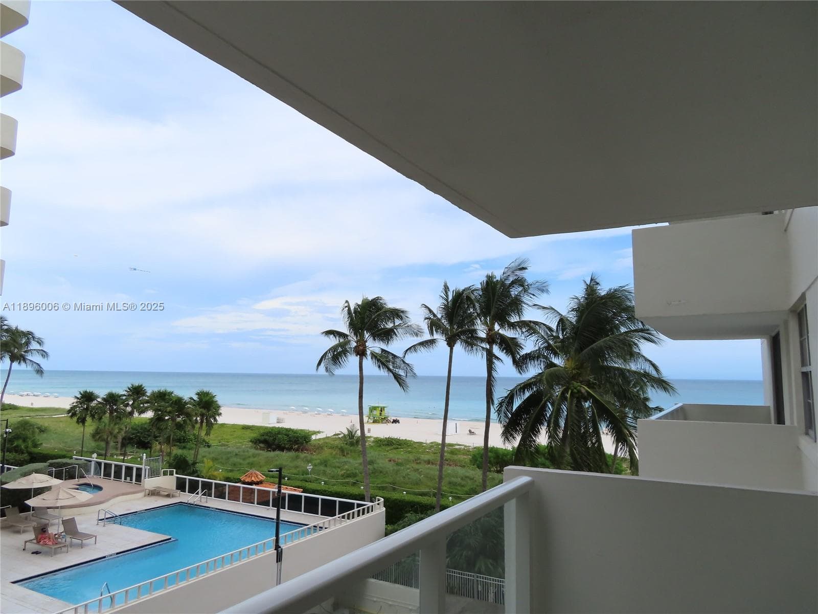 ARLEN BEACH CONDO · #419 in Miami Beach - Photo 12